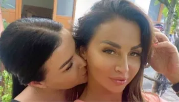 “Mbaje kokën lart, mbretëreshë”, videot intime, vajza e saj del publikisht në mbështetje të Eli Farës…