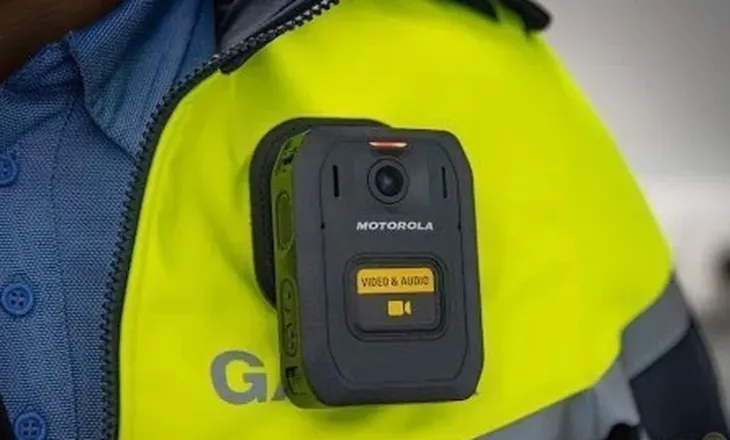 Mbërrijnë 5 mijë kamera trupi për efektivët! Policia nën vëzhgim 24/7