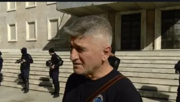 “Mbështetje pa kushte për studentët!”/ Gjekmarkaj nga protesta: Nuk synojmë t’ua monopolizojmë protestën