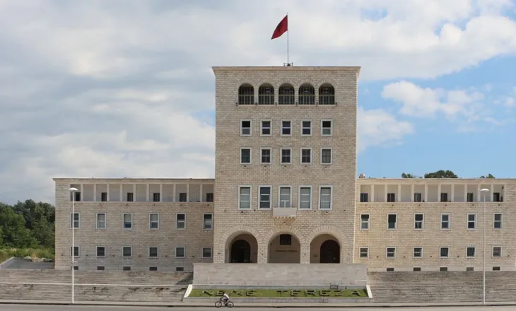 Mbi 100 pedagogë kundër dhunës ndaj studentëve, Forumi i Dialogut Politik thirrje universiteteve: Solidariteti duhet dëshmuar!