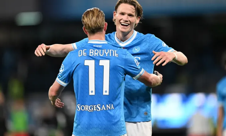 McTominay: De Bruyne është një lojtar i jashtëzakonshëm, jemi të lumtur që e kemi me vete