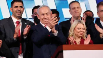 Me mbi 72% të votave të numëruara në Izrael, kampi i Netanyahut siguron 54 mandate…