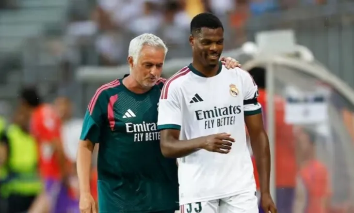 “Me Mourinho-n ende flasim për Interin, ky lojtar i zikaltërve më tregon gjithçka”, rrëfehet Dumfries