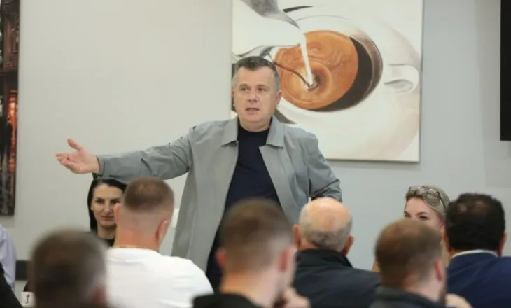 “Më qesharaku kundër vendimit ishte kryebashkiaku i Kavajës”- Balla nga Golemi: Pas vitesh pritjeje, Reforma Territoriale i dha statusin e qytetit!