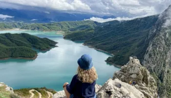 Media kanadeze: Shqipëria, sekreti i Ballkanit