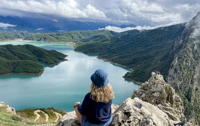 Media kanadeze: Shqipëria, sekreti i Ballkanit