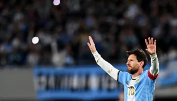 Messi në lot pas lamtumirës: Nuk dua të largohem që këtej, nuk dua të largohem nga kjo fushë