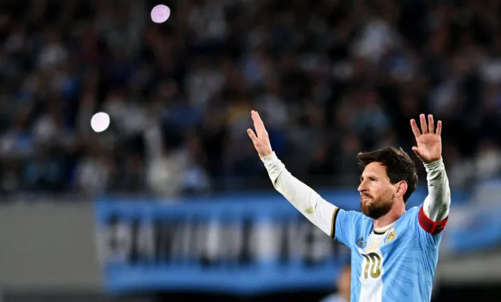Messi në lot pas lamtumirës: Nuk dua të largohem që këtej, nuk dua të largohem nga kjo fushë