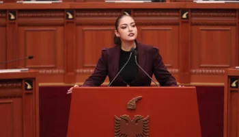 Mila falënderon Braçen për votën pro Territoriales: Nuk dua të përkthehet si frikë nga largimi prej PS-së
