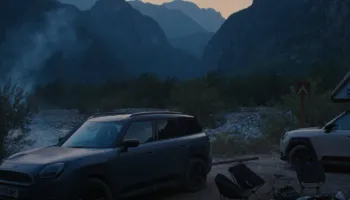 MINI Cooper zgjedh Shqipërinë për reklamën e saj promovuese
