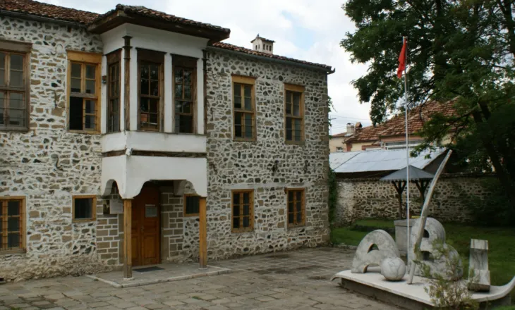 Ministri Blendi Gonxhja me një tjetër këndvështrim për muzetë