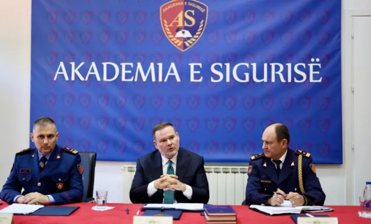 Ministri Demo mesazh studentëve të rinj të Akademisë së Sigurisë: Policia që duam të kemi nesër, fillon nga Akademia që ndërtojmë sot!