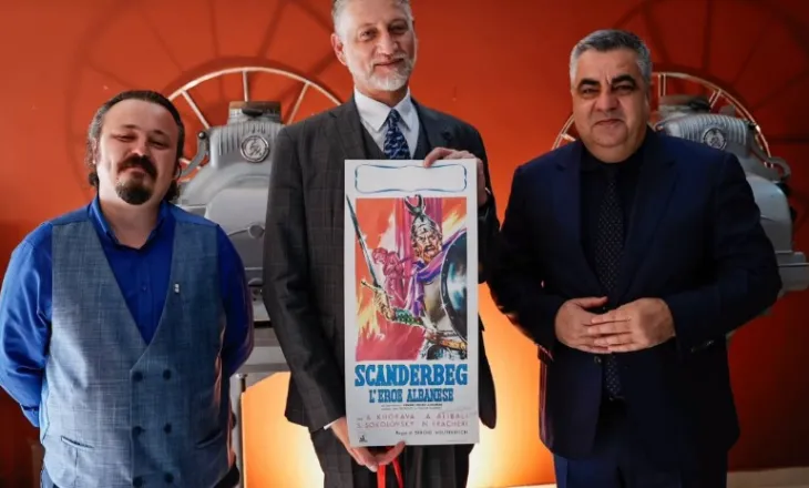Ministri Gonxhja dhe homologu italian Giuli vizitojnë Arkivin Qendror të Filmit: Të sjellim më pranë publikut dëshmitë e kujtesës së përbashkët!