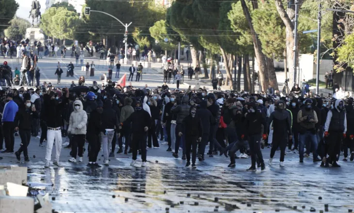 Ministri i Brendshëm: 156 të lënduar nga protestat në 4 ditë, mos lejoni fëmijët të përdoren në akte dhune
