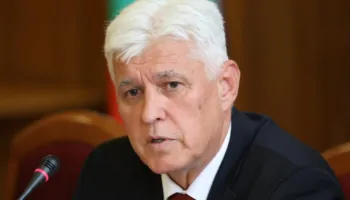 Ministri Stoyanov: Dronët goditën një tjetër anije kontejnerësh pranë Bullgarisë