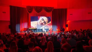 Ministria e Kulturës vlerëson mbrëmjen e KultPlus me Ermonela Jahon