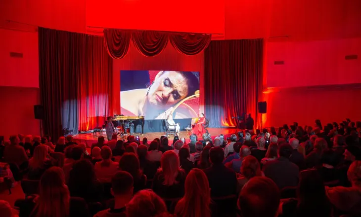 Ministria e Kulturës vlerëson mbrëmjen e KultPlus me Ermonela Jahon