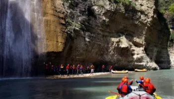 Ministria e Mjedisit hap thirrjen për grante deri në 10 mijë euro për NVM-të në turizmin e aventurës