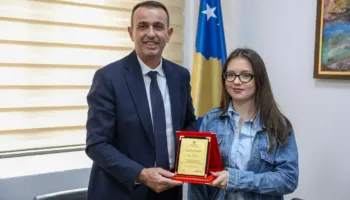 Ministria e Sportit nis rrëfimet frymëzuese me futbollisten Sara Bulliqi