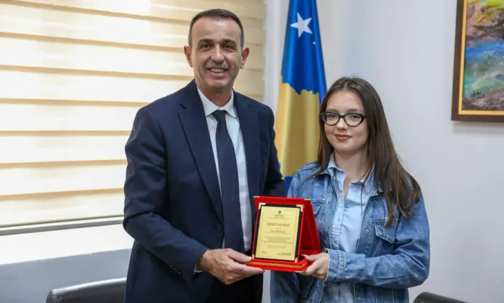 Ministria e Sportit nis rrëfimet frymëzuese me futbollisten Sara Bulliqi