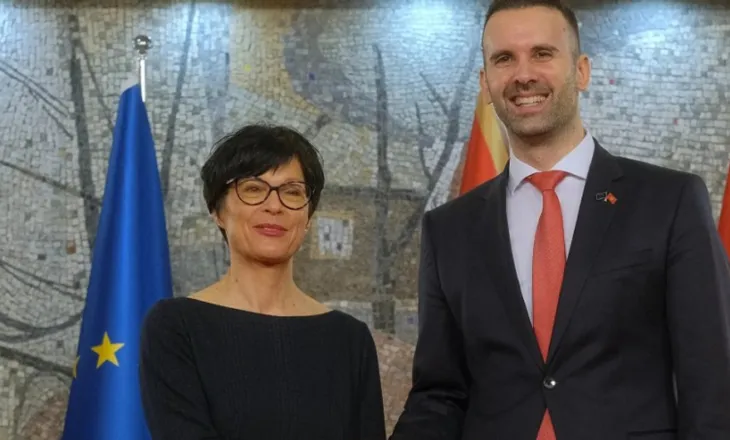 Mund të mos i përkthejë me saktësi ligjet e BE-së, Integrimi i Malit të Zi përballet me pengesën gjuhësore