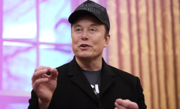 Musk premton t’i japë një aksion të kompanisë së tij SpaceX çdo fëmije në Amerikë