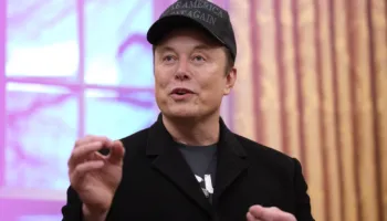 Musk: Vitin e ardhshëm, do t’i jap një nga aksionet e mia të SpaceX çdo fëmije në Amerikë