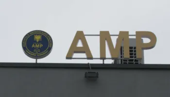 “Na jep 20 mijë lekë, ose gjobë!”, AMP arreston dy policë në Tiranë