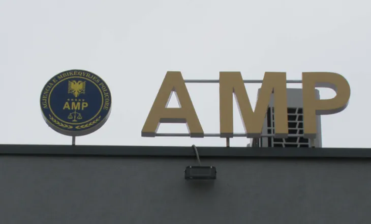 “Na jep 20 mijë lekë, ose gjobë!”, AMP arreston dy policë në Tiranë