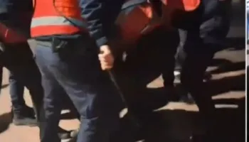 “Na ke borxh”, kërcënuan 28-vjeçarin dhe i morën dy makina, arrestohet 34-vjeçari, në kërkim shoku i tij