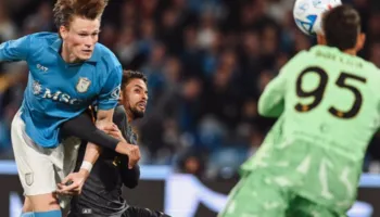 Napoli-Roma, gola dhe super spektakël. Por në fund nuk ka fitues (video)