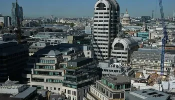Ndërprerja e energjisë elektrike godet shërbimet e Google Cloud, probleme në funksionimin e bankave në Britani