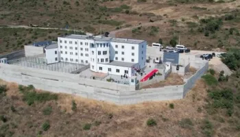 Në burg për mashtrim me Call Center, ankohen të pandehurat: Jemi me fëmijë të vegjël, të shtyhet dënimi