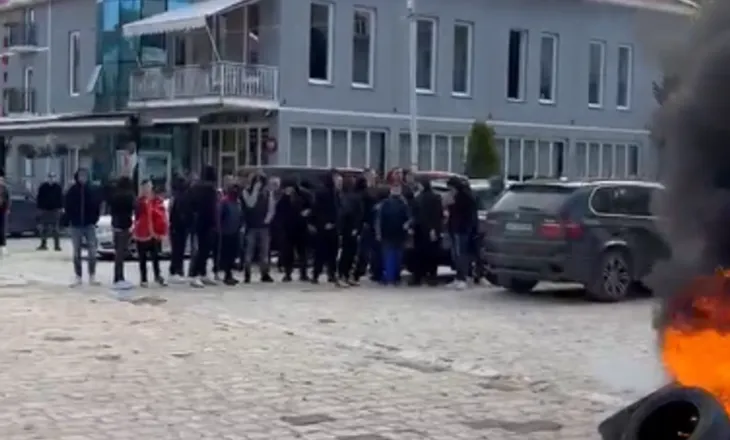 Në Fushë – Arrëz, të rinjtë i bashkohen me protestës së studentëve kundër Edi Ramës