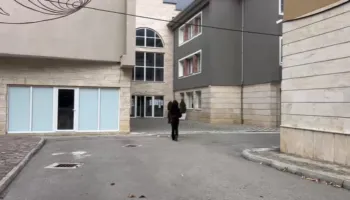Në mbështetje të protestave në Tiranë/ Studentët në Universitetin e Korçës vijojnë bojkotin