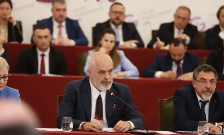 Në pikëpyetje për 84 votat? Detaje nga mbledhja e Grupit të PS: Rama: Kush nuk voton “Territoriale” le të ikë