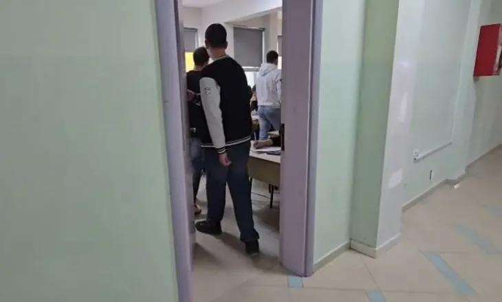 Në Vlorë vijon mësimi i rregullt, nuk ka bojkot në fakultete