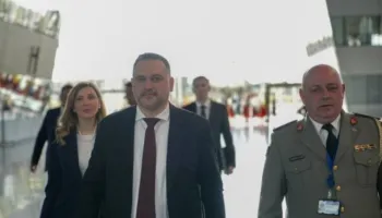 “Nëse akuzoni, faktojeni!”- Akuzat për trafik armësh, reagon ministri Nufi: Interesi kombëtar nuk mund të bëhet peng i fantazisë televizive!