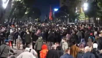 ‘Nesër te Parlamenti, në orën 09:00!’/ Studentët thërrasin njëzëri për protestën e radhës