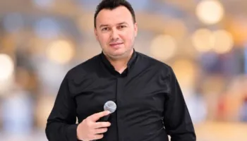Ngacmonte të miturat/ Gjykata lë ‘arrest në shtëpi’ këngëtarin fierak – EMRI