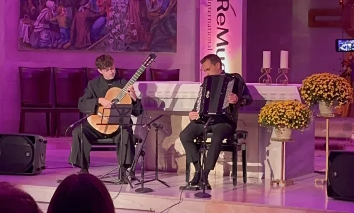 Nis edicioni i 25-të i ‘ReMusica’, Thibaut Garcia dhe Felicien Brut sjellin tingujt e Amerikës Latine në Prishtinë