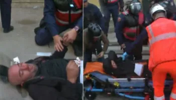 Një person goditet nga protestuesit, policia e largon nga turma