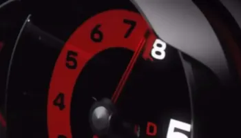 Një video tjetër e Porsche zbulon tahometrin e Mission S që ngjitet deri në 8,000 rpm