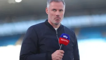 “Nuk do të jeni kurrë Manchester United!”- Komentet fyese të Jamie Carragher, ish-futbollisti paditet nga klubi i Premier League