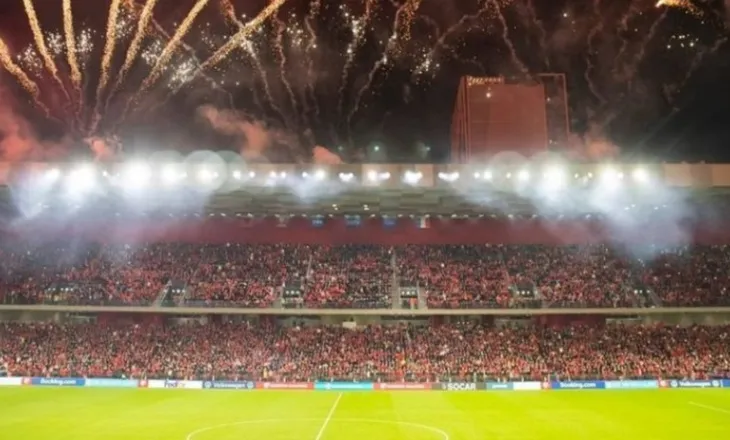 Nuk është Italia apo Anglia, por tifozët po mbushin stadiumin për Shqipërinë