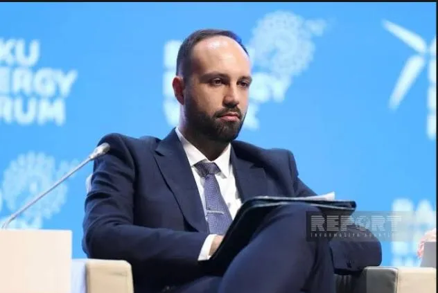 “Nuk jam unë në videon intime”/ Zëvendësministri Sulo padit në Gjykatë Tozajn dhe Kelmendin