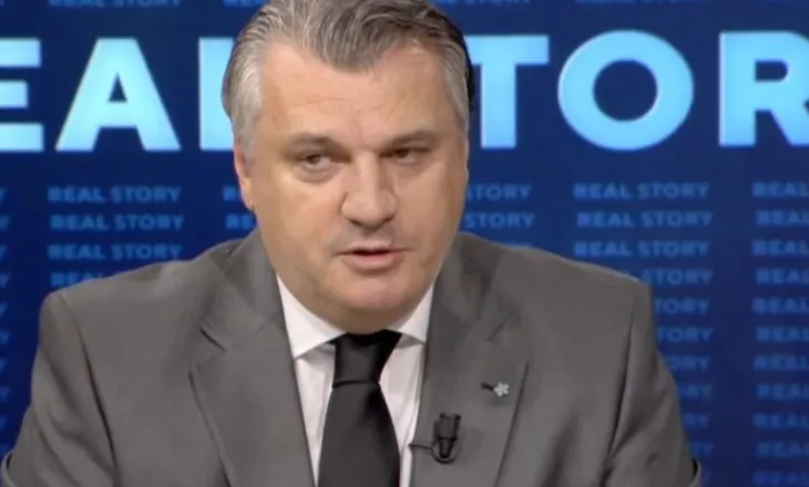 “Nuk kemi çfarë mësojmë nga protestat serbe”- Ish-ministri Bajrami: Gjëja më pozitive, mbyllja e kapitullit për politikanët e kohës së Millosheviçit!