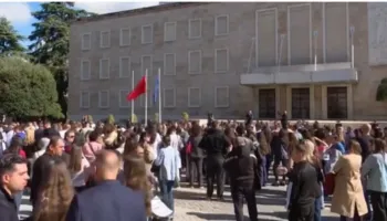 Nuk ndalet revolta kundër Ramës/ Mbahet sot protesta e 15-të studentore