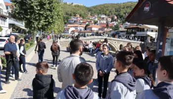Nxënësit e Vlashnjës njihen nga afër me trashëgiminë kulturore të Prizrenit