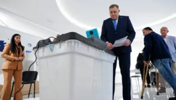 NYT: Në kulmin e fushatës për zgjedhjet e mesmandatit në SHBA, këshilltarët e Trump ndihmuan një qeveri pro-ruse në Bosnje!